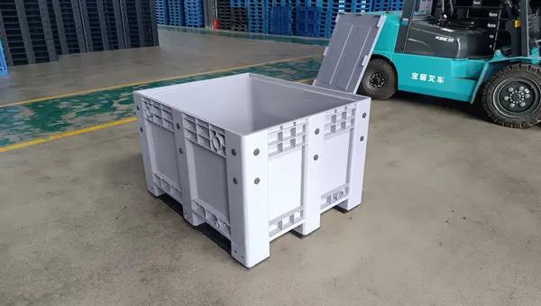 600L solid plastic pallet box ANB-PB-600 with open lid